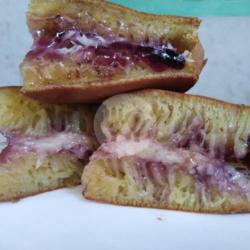 Terang Bulan Keju Blueberry