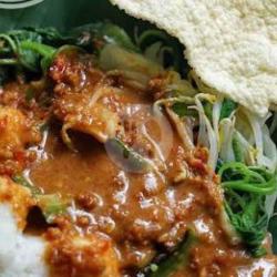 Lontong Pecel  Telor Asin