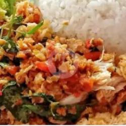 Nasi Ayam Geprek Sambal Kemangi