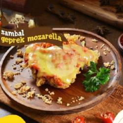 Ayam Geprek Moza Set