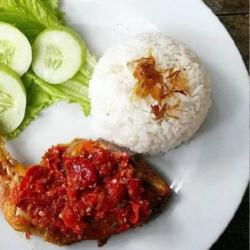 Nasi Campur   Ayam Sambel / Balado