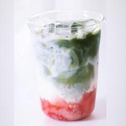 Strawberry Matcha Smoothie