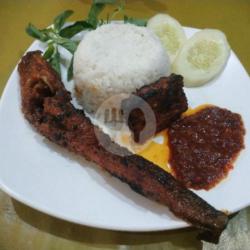 Lele Bakar Pedas Manis   Tempe   Tahu   Nasi