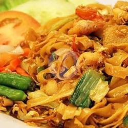 Kuwetiau Goreng Spesial