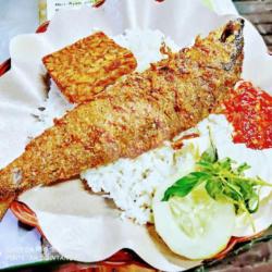 Nasi Uduk Bandeng Gepuk Khas Brebes