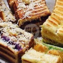 Roti Bakar Coklat Dan Nanas