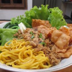 Mie Ayam Wortel