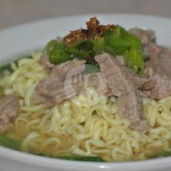 Mie Kuah Sapi