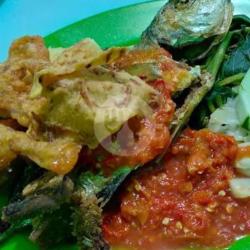 Nasi Tempong Dendeng