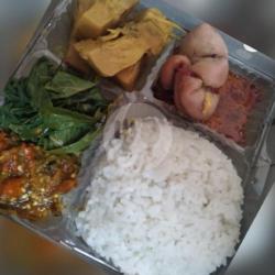 Nasi Tamusu/usus Kumplit Pake Dus