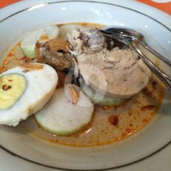 Lontong Opor Ayam Telor