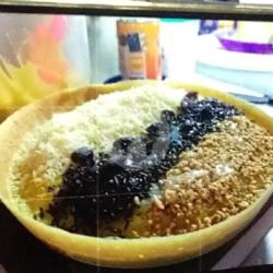 Martabak Pisang Kismis Kacang Susu