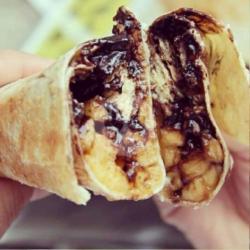 Kebab Manis Coklat  Keju Mozarella