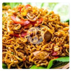 Mie Setan Ayam Goreng