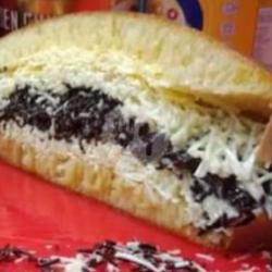 Martabak Manis Ketan Hitam Keju Sepecial Susu