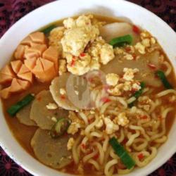Mie Rebus Telur, Sosis Sambel Bawang Bledek