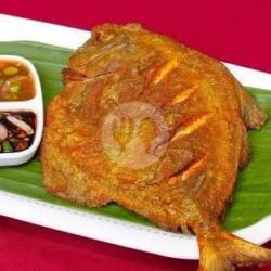 Ikan Bawal Goreng Kering