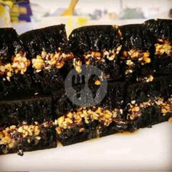 Balck Forest Kacang Coklat Susu