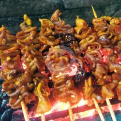 Sate Usus Pedas Manis Isi 8