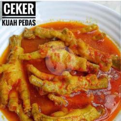 Ceker Kuah Pedas Nyozz