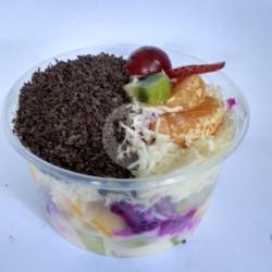 Salad Buah 300ml Topping Kombinasi Keju Coklat