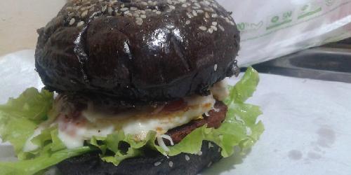 Kassa Burger ,Abdullah Daeng Sirua
