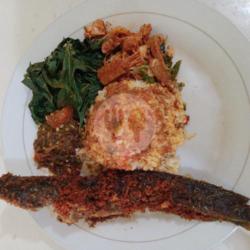 Nasi Ikan Lele