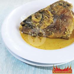 Nasi Rames Gulai Kepala Tongkol Kuah Kuning