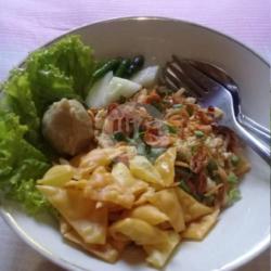 Mie Pangsit Ayam   Bakso ( Halal )