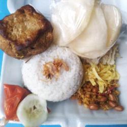 Nasi Uduk   Sosis