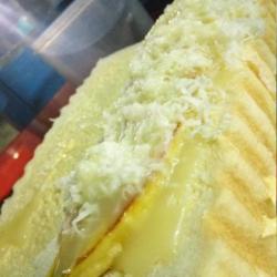 Roti Bakar Pisang Keju   Pisang Keju   Susu