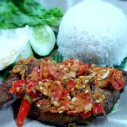 Nasi Penyet Ati Ayam   Tahu  Tempe  Mineral Gelas