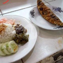 Nasi Ikan Kembung Panggang