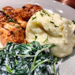 Grilled Chicken Barbeque With Creamy Spinach