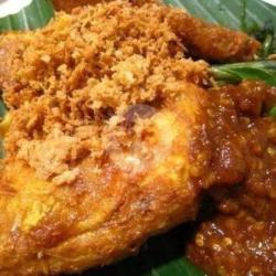 Paket Nasi Lalapan Ayam Kremes   Minum