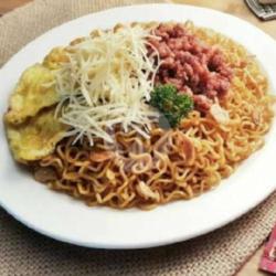 Indomie Goreng Cornet Keju