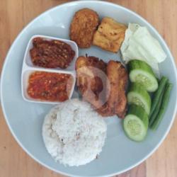 Paket Ayam Kampung Ungkep Goreng