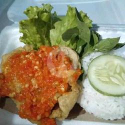 Ayam Penyet Sambal Pedas Nasi