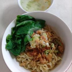 Mie Ayam Pangsit Goreng