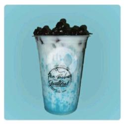 Milky Vanilla Blue Boba Drink