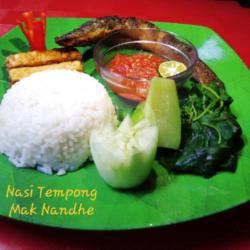 Nasi Tempong Lele (sambal Mentah / Matang)