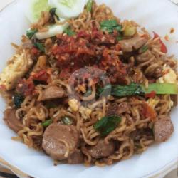 Mie Goreng Telor Baso Sambal Dendeng