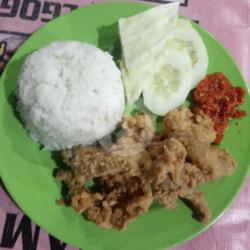 Nasi   Kulit Goreng Krispy   Sambal Lalapan