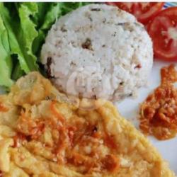 Nasi Telur Dadar Sambel Bawang Tahu Susu