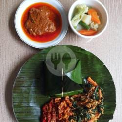 Nasi Putih   Rendang Daging   Mineral Cup