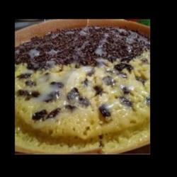 Martabak Coklat Kismis Susu