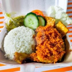 Ayam Goreng Rempah Dan Minum