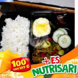 Nasi Cumi Asin   Nutrisari (dingin)