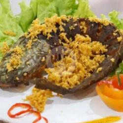 Lele Goreng Kremes