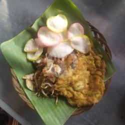 Karedok   Telur   Lontong